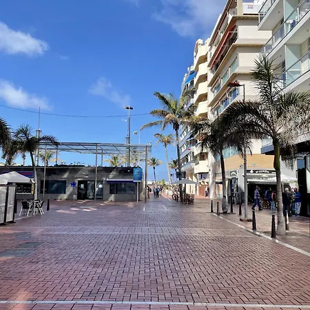 Hfg Loft Moderno Con Terraza En Calle Peatonal Junto A Las Canteras Las Palmas Exterior photo